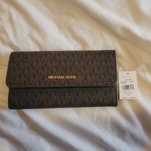 Michael Kors Signature Brown  Tri Fold Wallet.BNWT